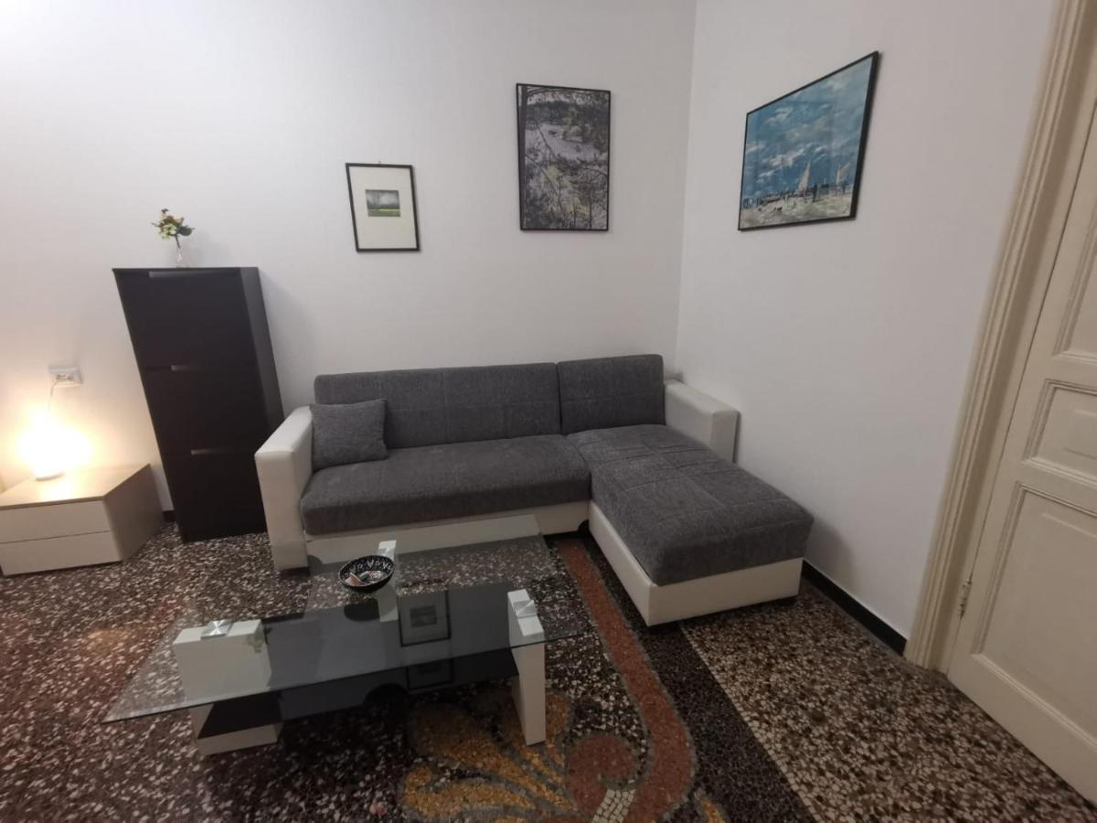 Wow Home - 175 Mq - Posteggio Privato - Davanti Porto Traghetti - Fino A 10 Posti Letto Genua Buitenkant foto
