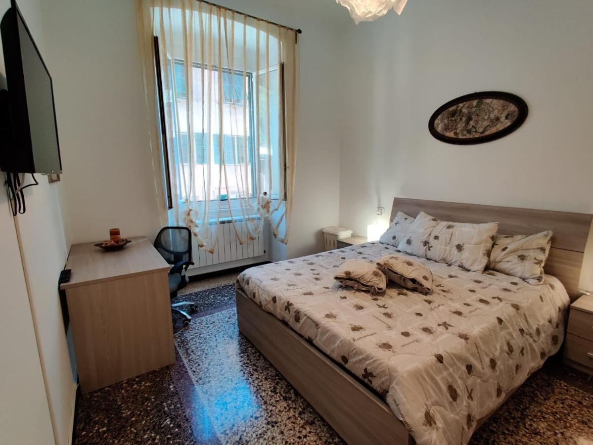 Wow Home - 175 Mq - Posteggio Privato - Davanti Porto Traghetti - Fino A 10 Posti Letto Genua Buitenkant foto