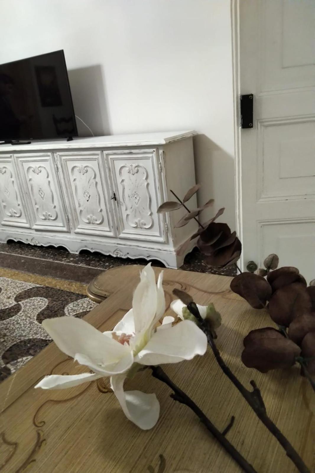 Wow Home - 175 Mq - Posteggio Privato - Davanti Porto Traghetti - Fino A 10 Posti Letto Genua Buitenkant foto